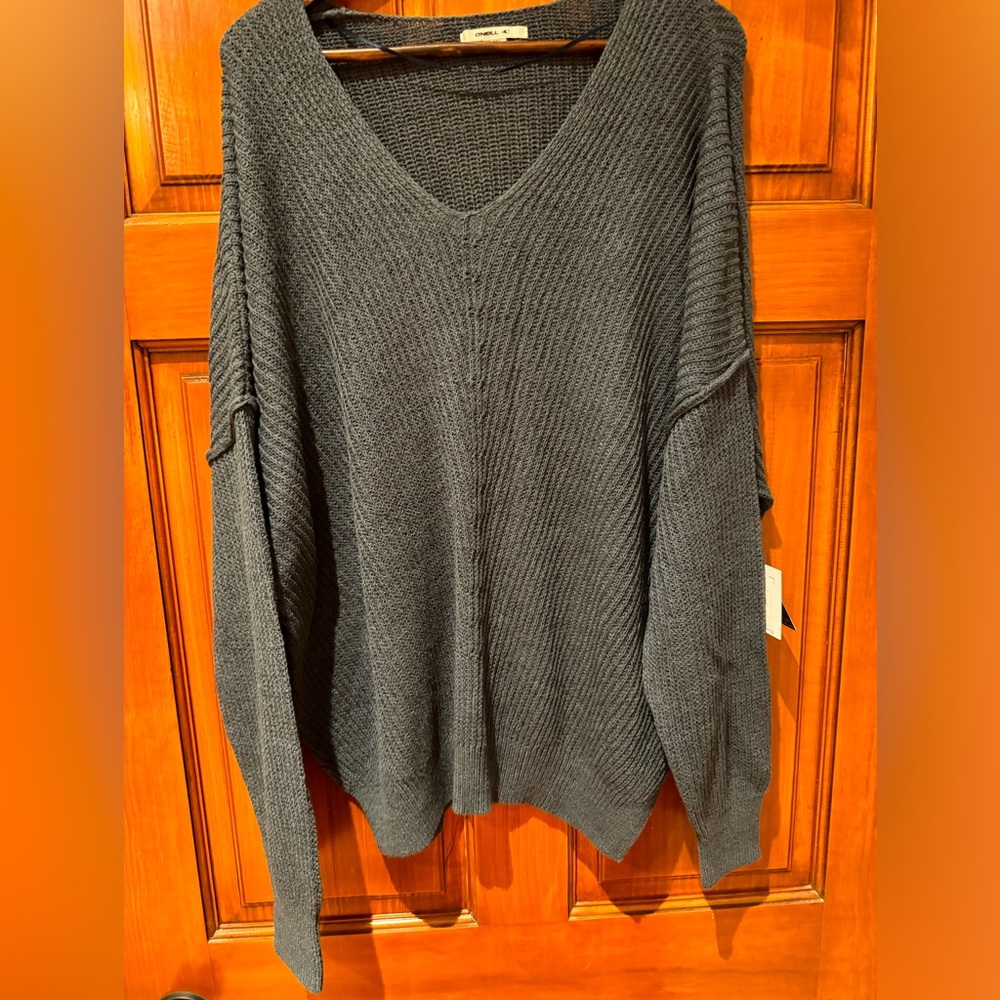 NWT O’Neill v- neck long sleeve light weight knit sweater